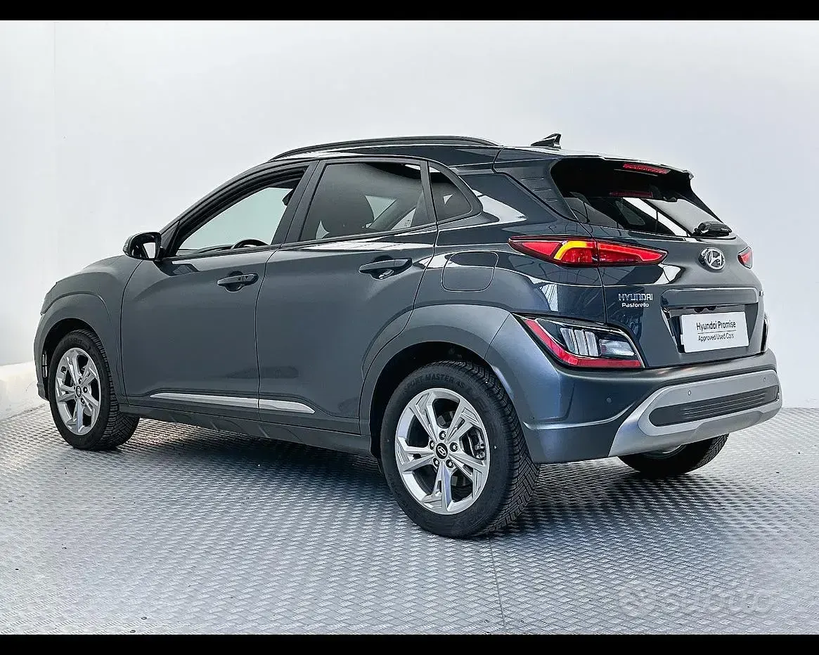 Usata Hyundai Kona 120 CV (88 kW) 2023 Grigio SUV