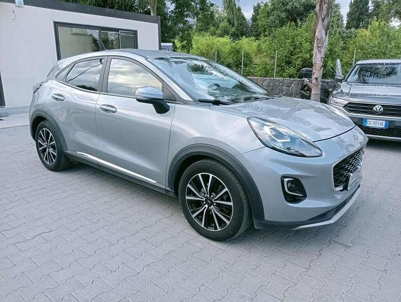 Usata Ford Puma Titanium 125 CV (91 kW) 2021 Argento Utilitaria