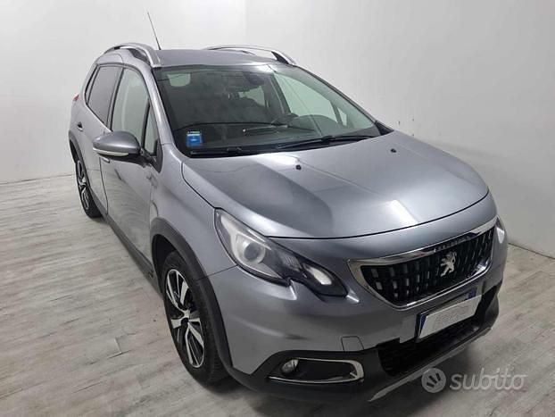 Usata Peugeot 2008 Allure 100 CV (73 kW) 2016 Grigio SUV