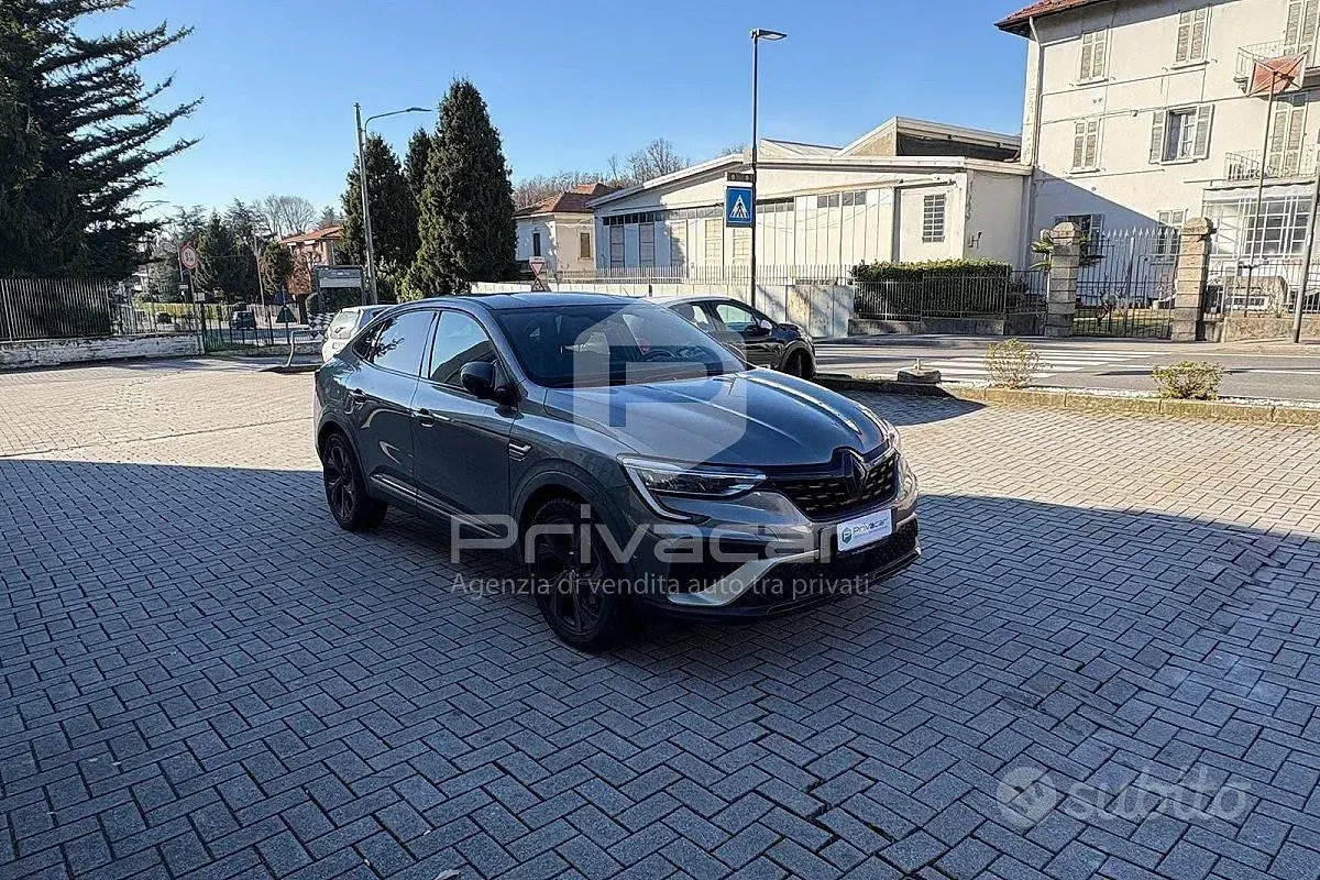 Usata Renault Arkana Engineered 94 CV (69 kW) 2023 Grigio SUV