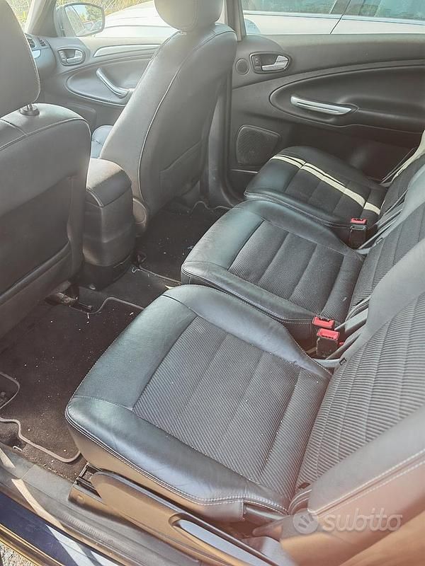 Usata Ford S-MAX S 203 CV (149 kW) 2010 Blu Monovolume