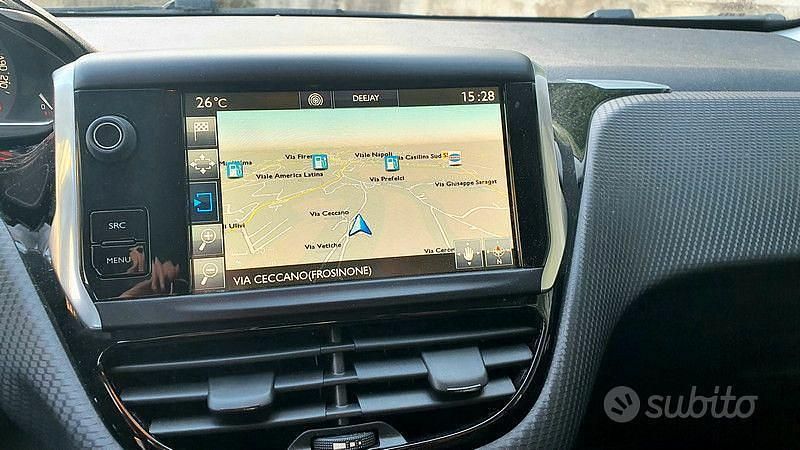 Usata Peugeot 208 Allure 82 CV (60 kW) 2015 Bianco Utilitaria