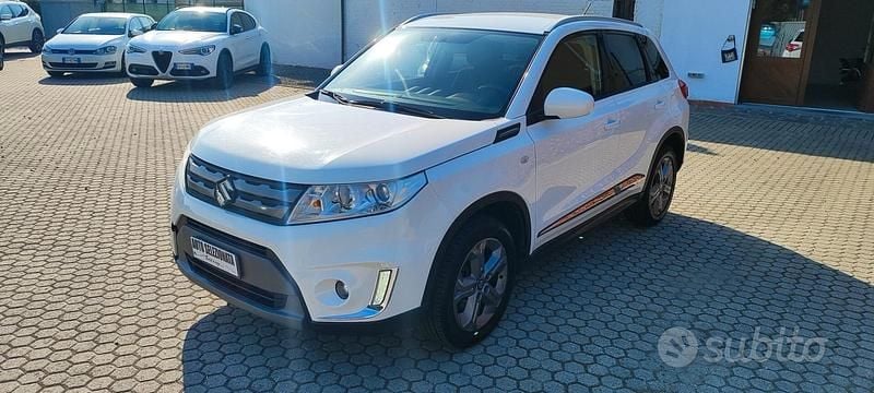 Usata Suzuki Vitara 120 CV (88 kW) 2016 Bianco SUV