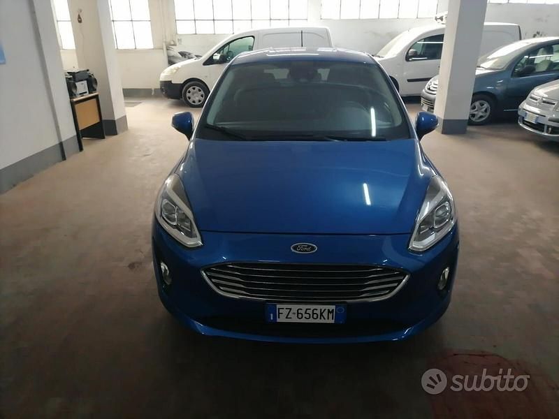 Usata Ford Fiesta 75 CV (55 kW) 2019 Blu Utilitaria
