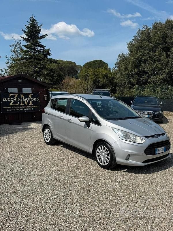 Begagnad Ford B-MAX 75 HK (55 kW) 2016 Grå Minibuss