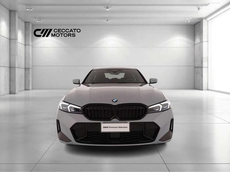 Usata BMW 320 M Sport 190 CV (139 kW) 2025 Grigio Berlina
