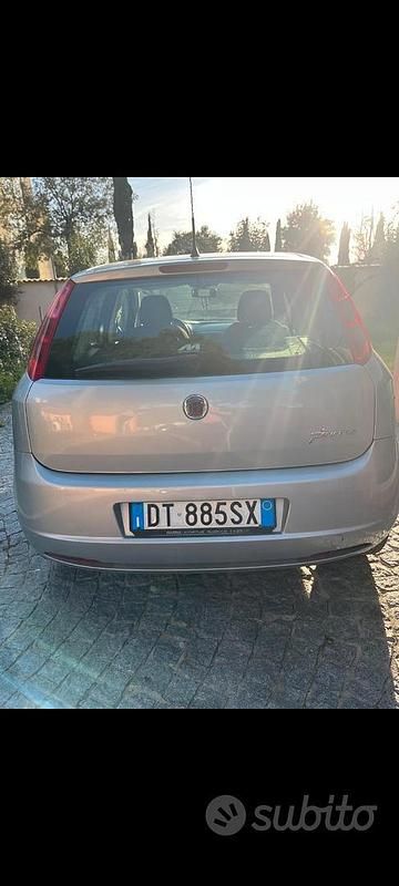 Usata Fiat Grande Punto 75 CV (55 kW) 2008 Grigio Utilitaria
