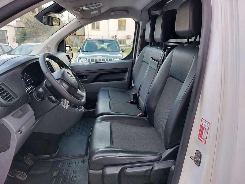 Usata Opel Vivaro 122 CV (89 kW) 2021 Bianco Monovolume