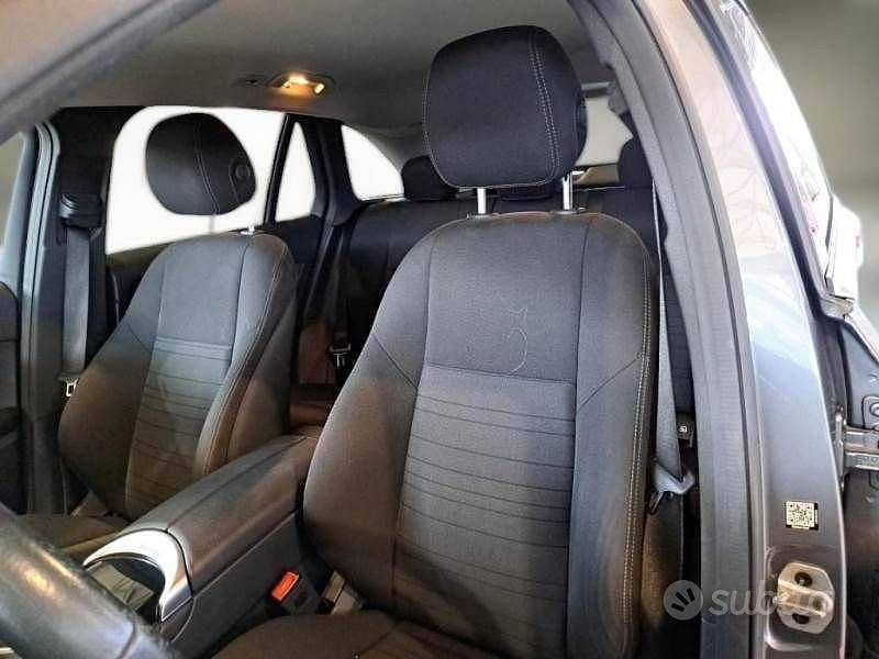 Usata Mercedes GLC220 Business 194 CV (142 kW) 2021 Other SUV