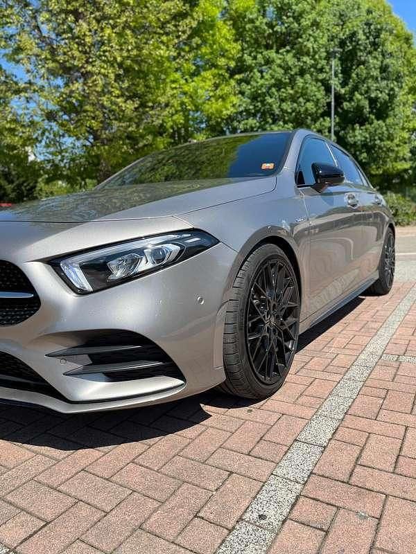 Usata 2020 Mercedes A180 Edition 1 Tre volumi | 25.500 € (Buon prezzo) - Immagine 1/4