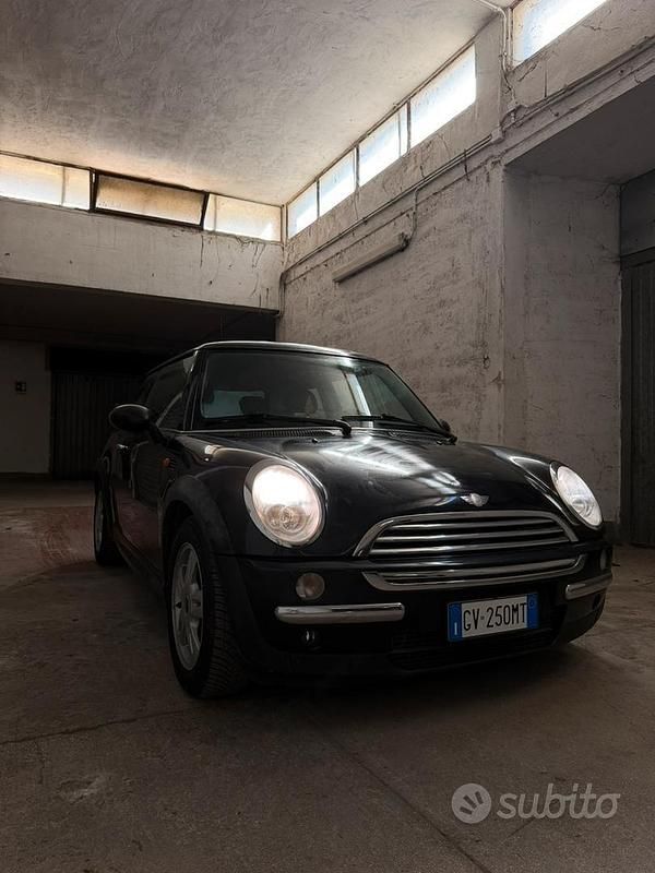 Usata Mini One D 75 CV (55 kW) 2004 Nero Utilitaria