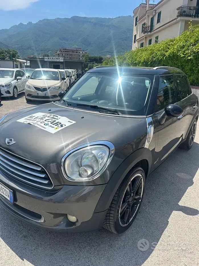 Usata Mini One Countryman 111 CV (81 kW) 2011 Grigio SUV