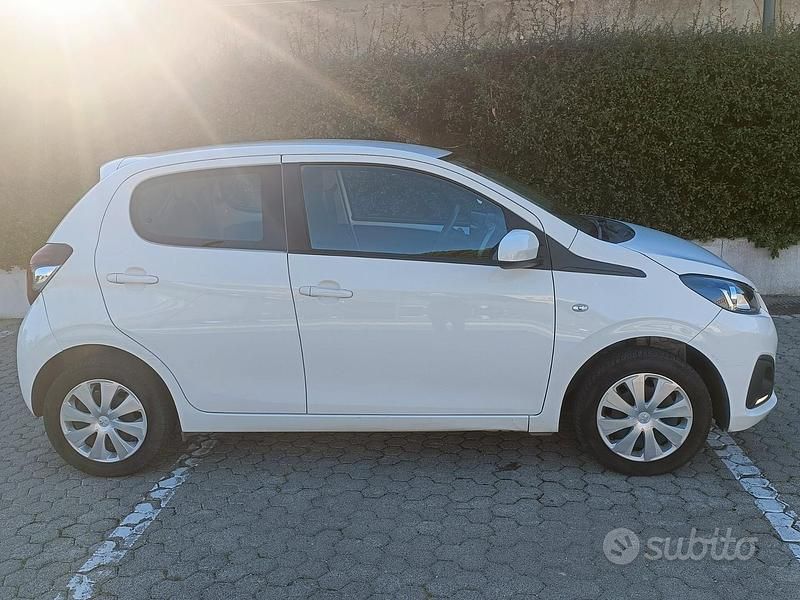 Usata Peugeot 108 Active 82 CV (60 kW) 2015 Bianco Utilitaria