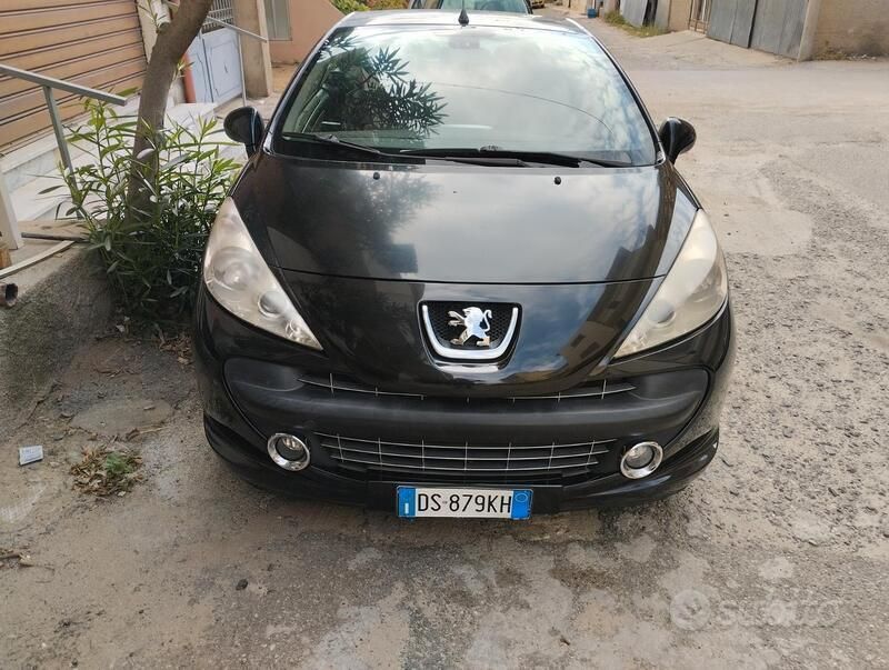 Nero Usata 2008 Peugeot 207 Cabrio | 3500 € (Ottimo prezzo) - Immagine 1/4