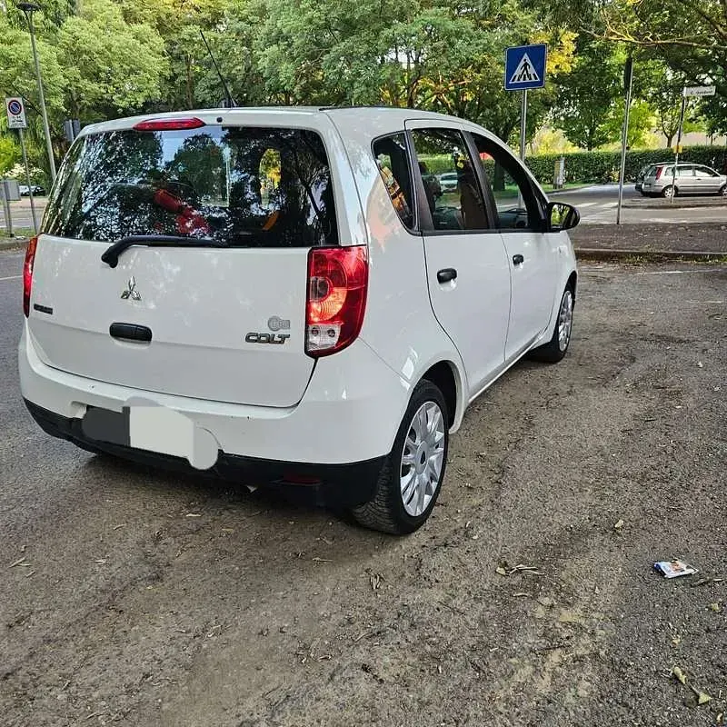 Usata Mitsubishi Colt Inform 75 CV (55 kW) 2009 Utilitaria