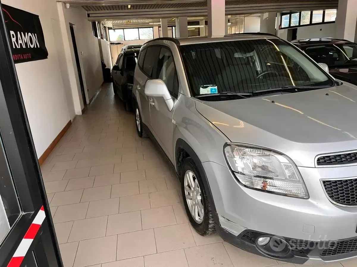 Usata Chevrolet Orlando LT 131 CV (96 kW) 2013 Grigio Monovolume