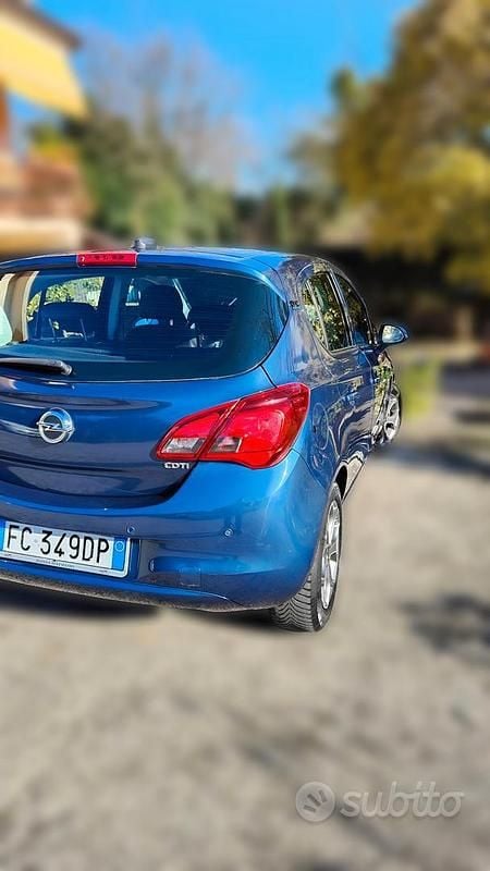 Usata Opel Corsa 2016 Blu Utilitaria