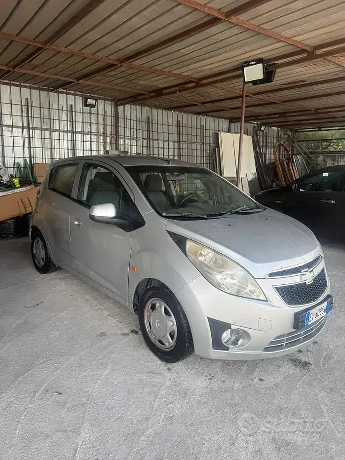 Usata Chevrolet Spark 68 CV (50 kW) 2011 Grigio Utilitaria