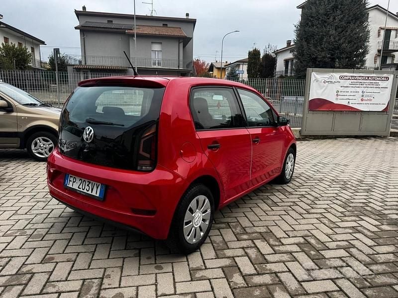 Usata VW up! move up! 60 CV (44 kW) 2018 Rosso Utilitaria