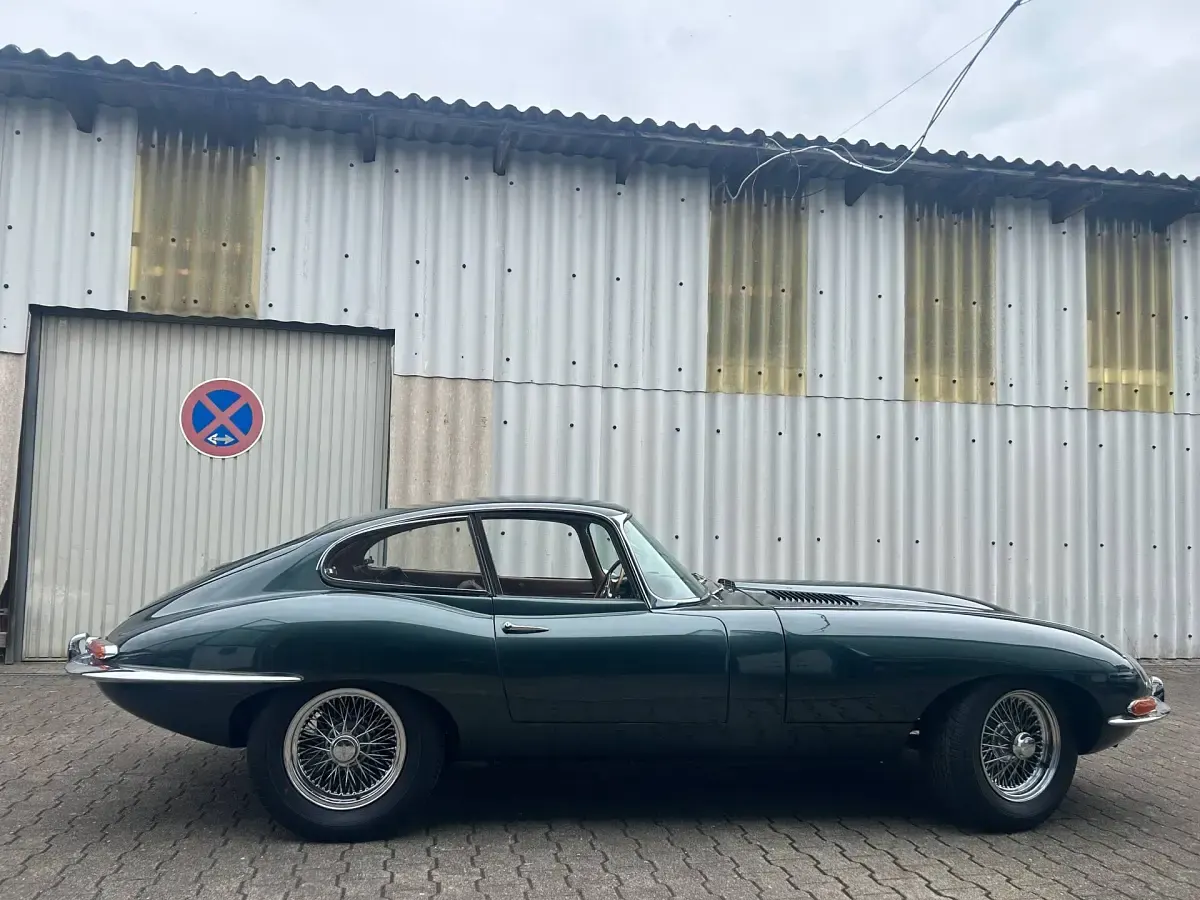 Usata Jaguar E-Type 269 CV (197 kW) 1966 Verde Coupé