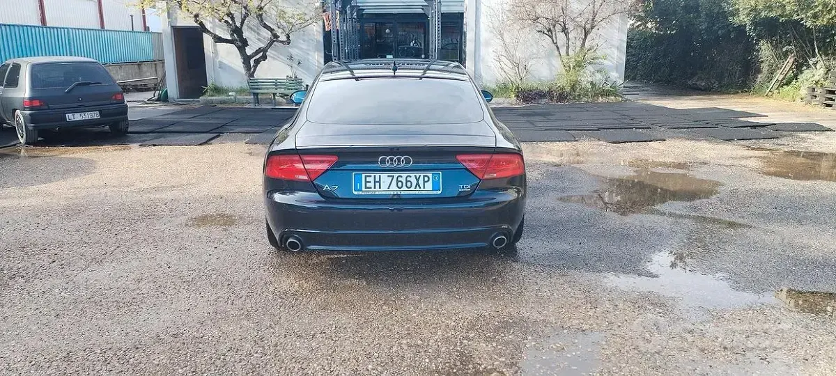 Usata Audi A7 Sportback S-Line 110 CV (80 kW) 2011 Blu Utilitaria