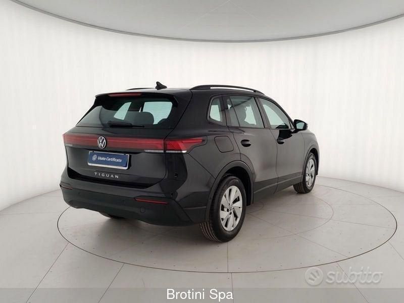 Usata VW Tiguan Life 150 CV (110 kW) 2024 Nero SUV