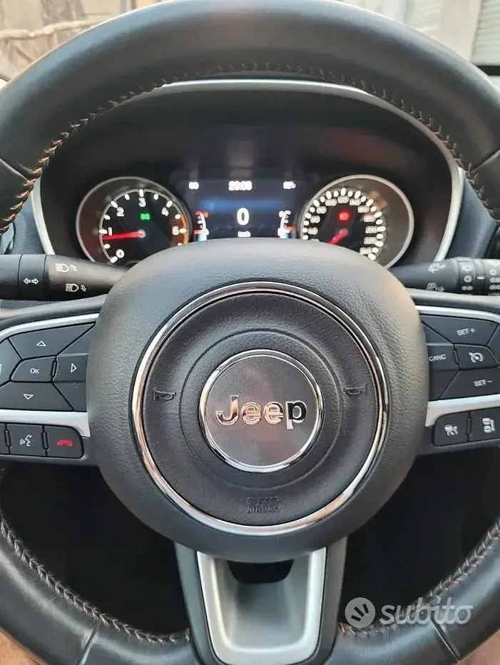 Usata Jeep Compass 120 CV (88 kW) 2017 Grigio SUV