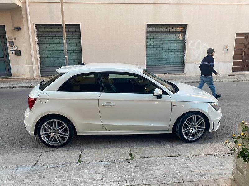 Usata Audi A1 Ambition 185 CV (136 kW) 2013 Bianco Utilitaria