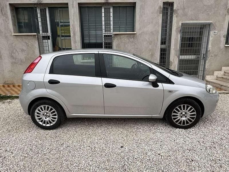 Usata Fiat Punto 63 CV (46 kW) 2015 Berlina