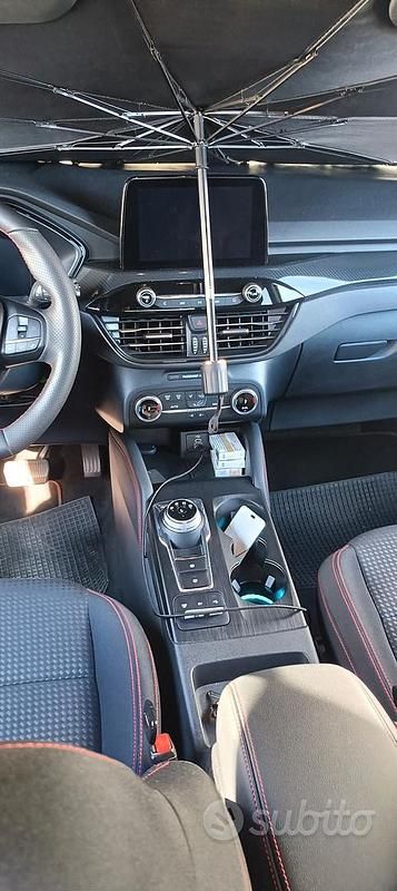 Usata Ford Kuga 152 CV (111 kW) 2023 Nero SUV
