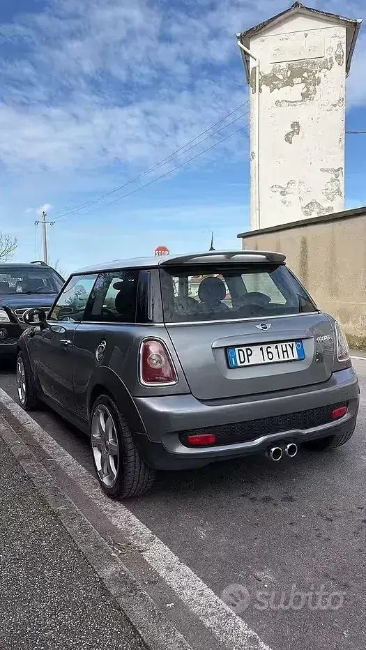 Usata Mini Cooper S 175 CV (128 kW) 2008 Grigio Utilitaria