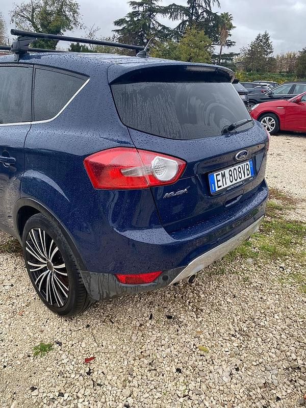 Usata Ford Kuga 2013 Blu SUV