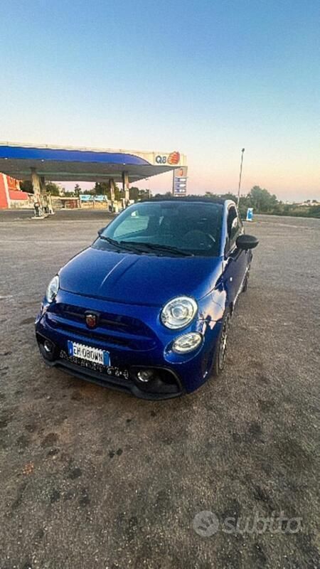 Usata 2011 Abarth 500C Competizione Cabrio | 10.000 € (Buon prezzo) - Immagine 1/4