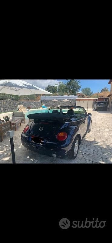 Usata VW Beetle Cabriolet 102 CV (75 kW) 2006 Blu Cabrio
