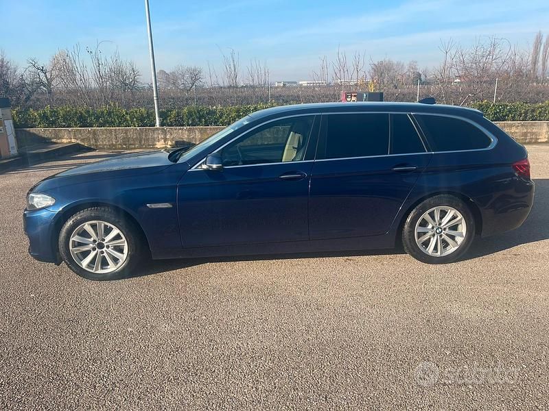 Usata BMW 520 190 CV (139 kW) 2016 Blu Station wagon