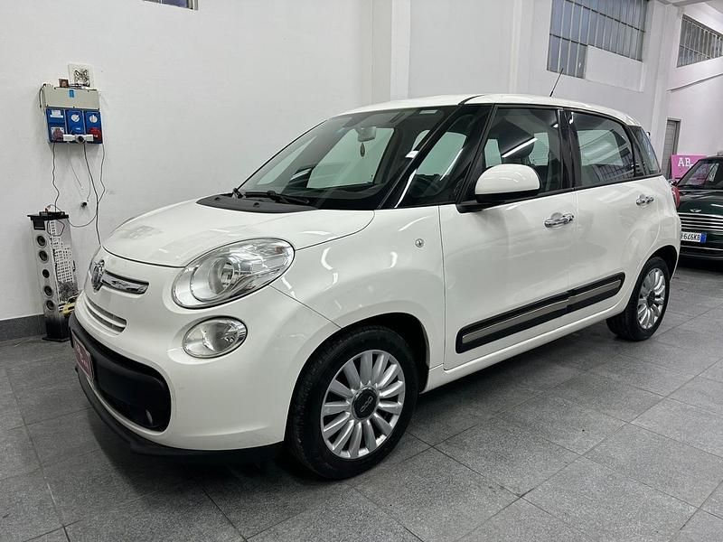 Usata Fiat 500L Lounge 95 CV (69 kW) 2016 Bianco Monovolume