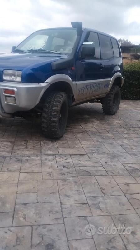 Usata Nissan Terrano 125 CV (91 kW) 1997 Blu SUV