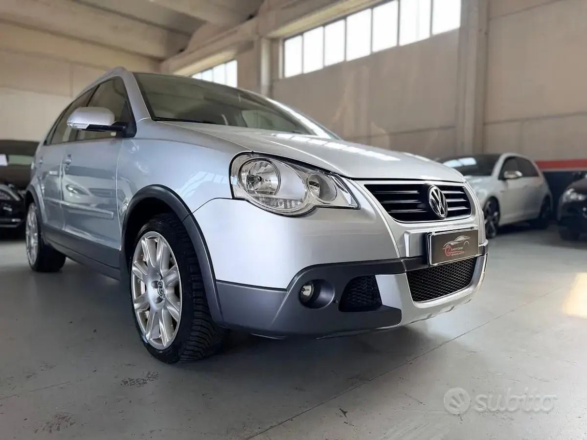 Usata VW Polo Cross 80 CV (58 kW) 2006 Grigio Utilitaria