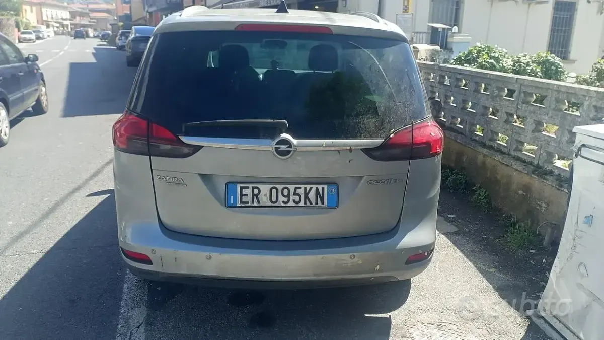 Usata Opel Zafira Tourer 150 CV (110 kW) 2013 Grigio Monovolume