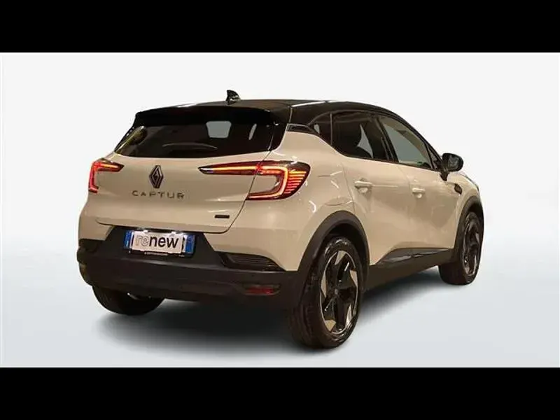 Usata Renault Captur Techno 145 CV (106 kW) 2024 Bianco SUV