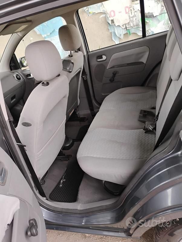 Usata Ford Fusion 2006 Grigio Utilitaria