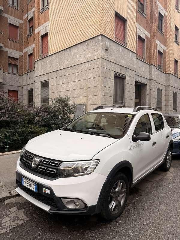 Usata Dacia Sandero Prestige 90 CV (66 kW) 2017 Berlina