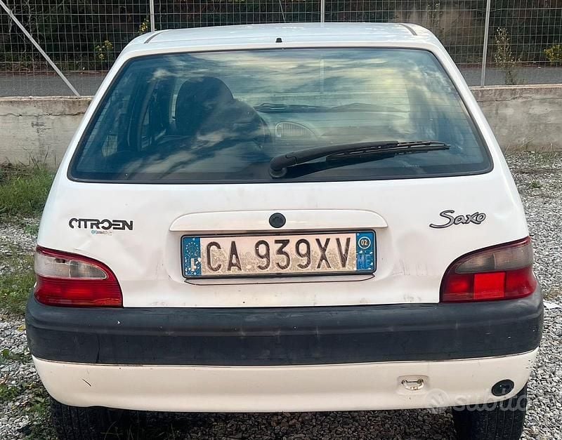 Usata Citroën Saxo 60 CV (44 kW) 2002 Bianco Utilitaria