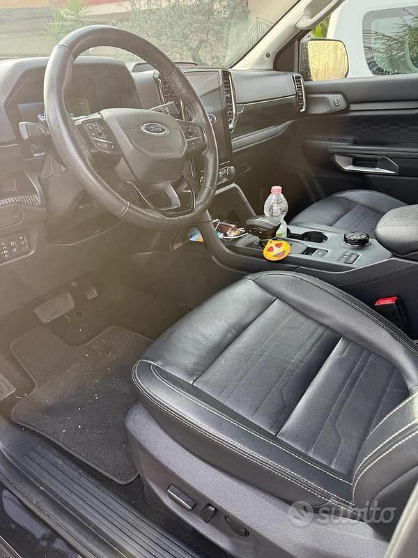 Usata Ford Ranger Limited 205 CV (150 kW) 2024 Nero Pick-up