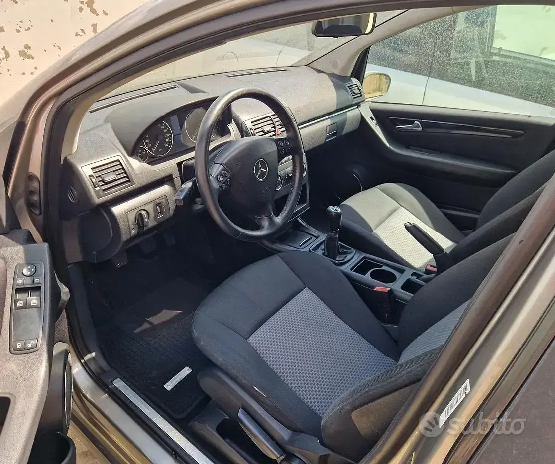 Usata Mercedes A180 Avantgarde 109 CV (80 kW) 2006 Berlina