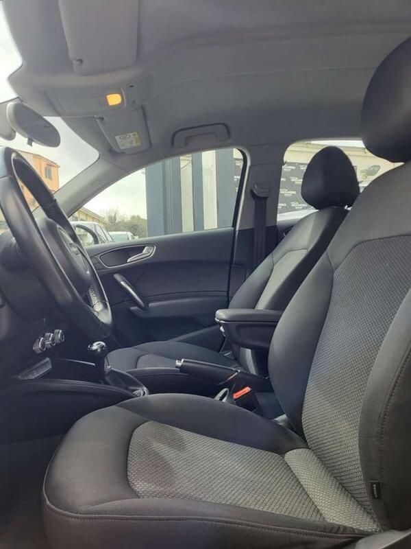Usata Audi A1 Design 90 CV (66 kW) 2015 Nero Utilitaria