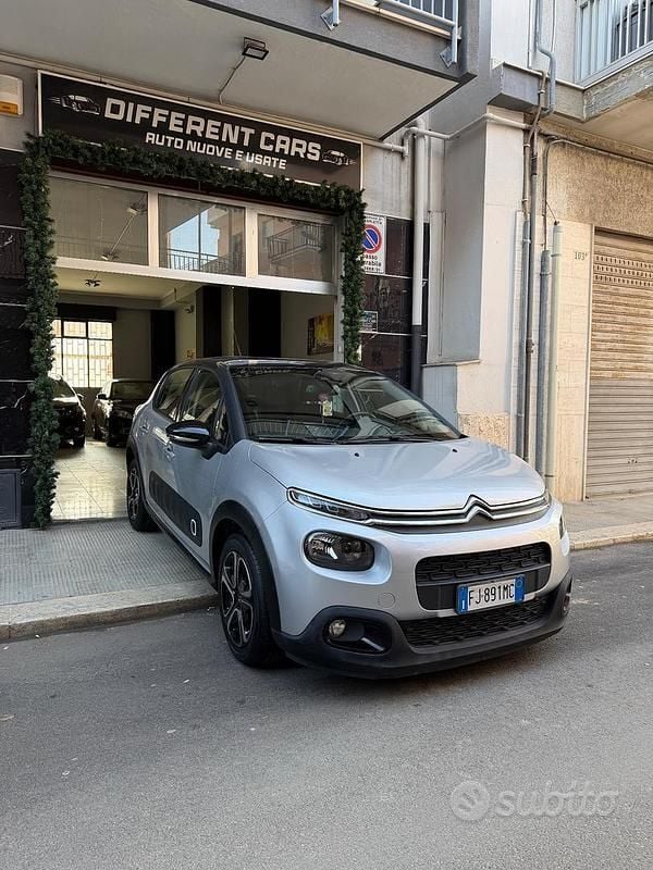 Usata Citroën C3 Shine 75 CV (55 kW) 2017 Grigio Berlina
