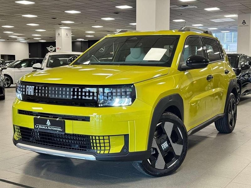 Giallo Nuova 2025 Fiat Grande Panda La Prima Utilitaria | 17.900 € (Super prezzo) - Immagine 1/4
