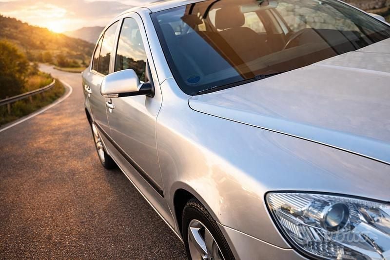Usata Skoda Octavia Elegance 2005 Grigio Berlina