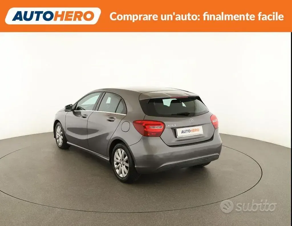 Usata Mercedes A160 102 CV (75 kW) 2017 Grigio Utilitaria